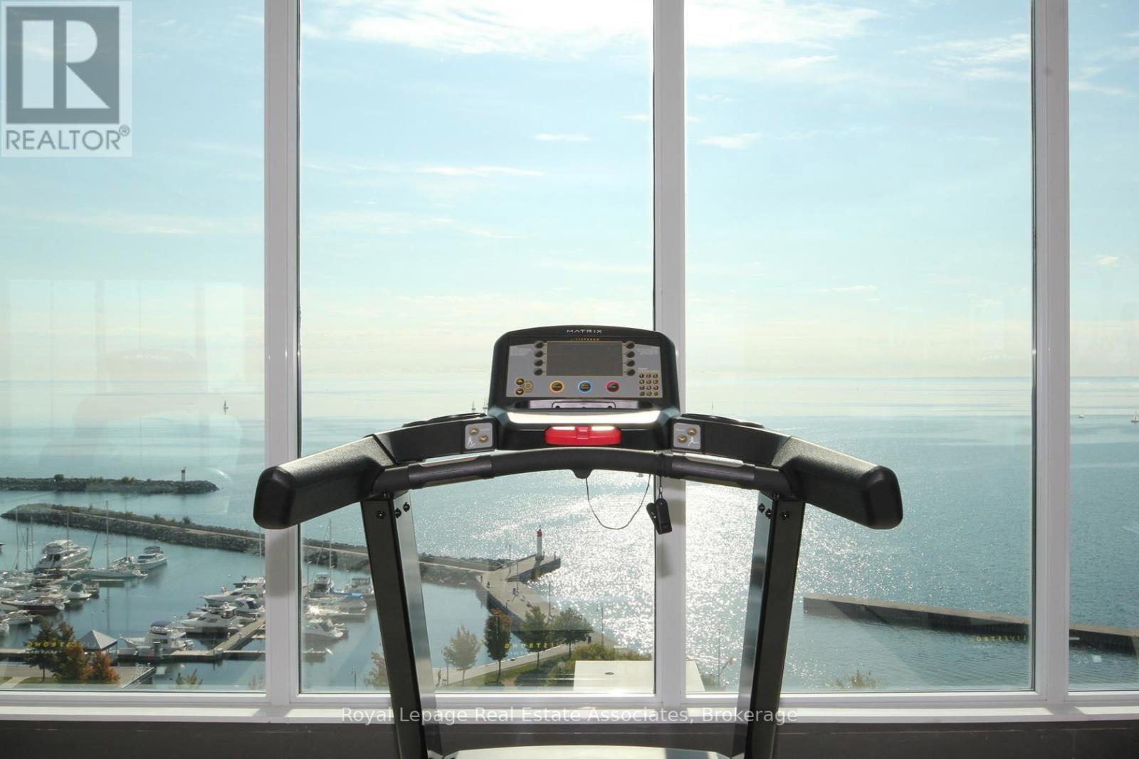 303 - 11 Bronte Road, Oakville, Ontario  L6L 0E1 - Photo 1 - W12733766