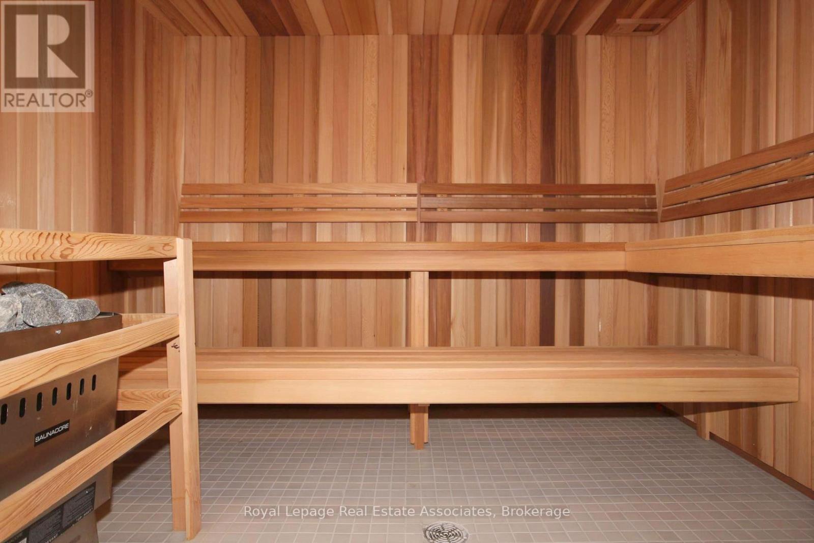 303 - 11 Bronte Road, Oakville, Ontario  L6L 0E1 - Photo 26 - W12733766