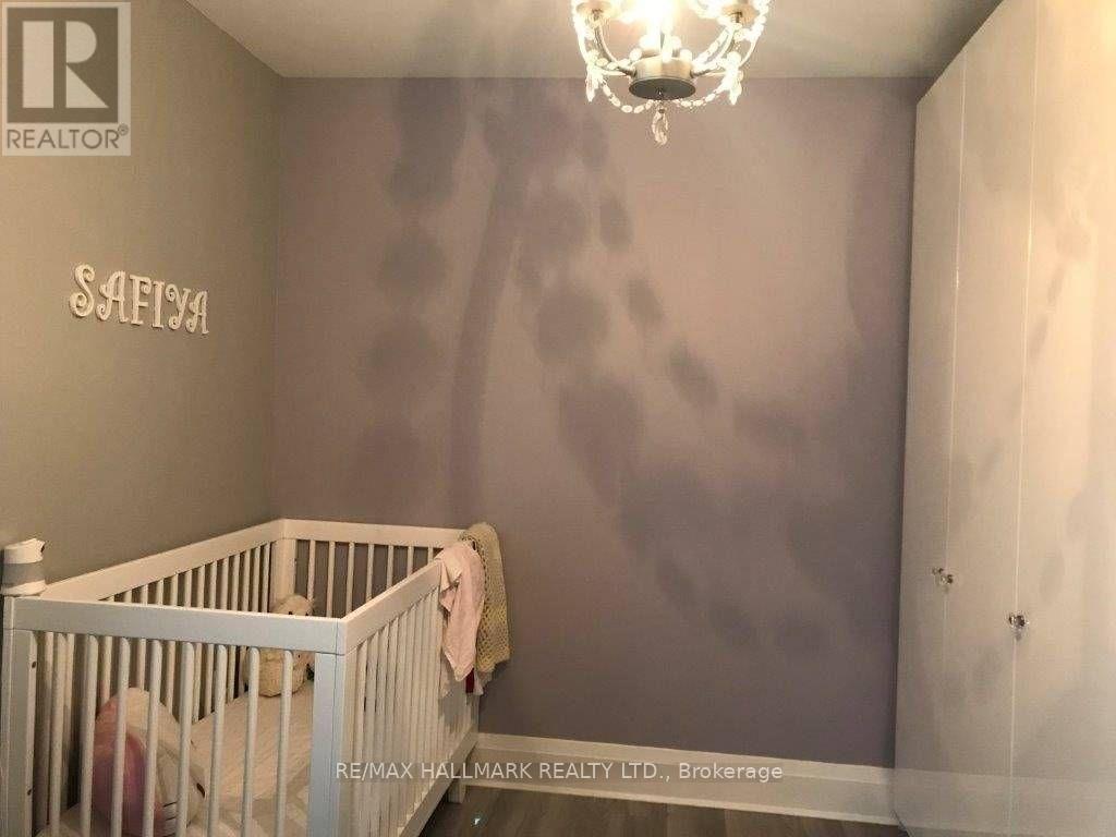 47 Hounslow Heath Road, Toronto, Ontario  M6N 1G7 - Photo 12 - W12733770