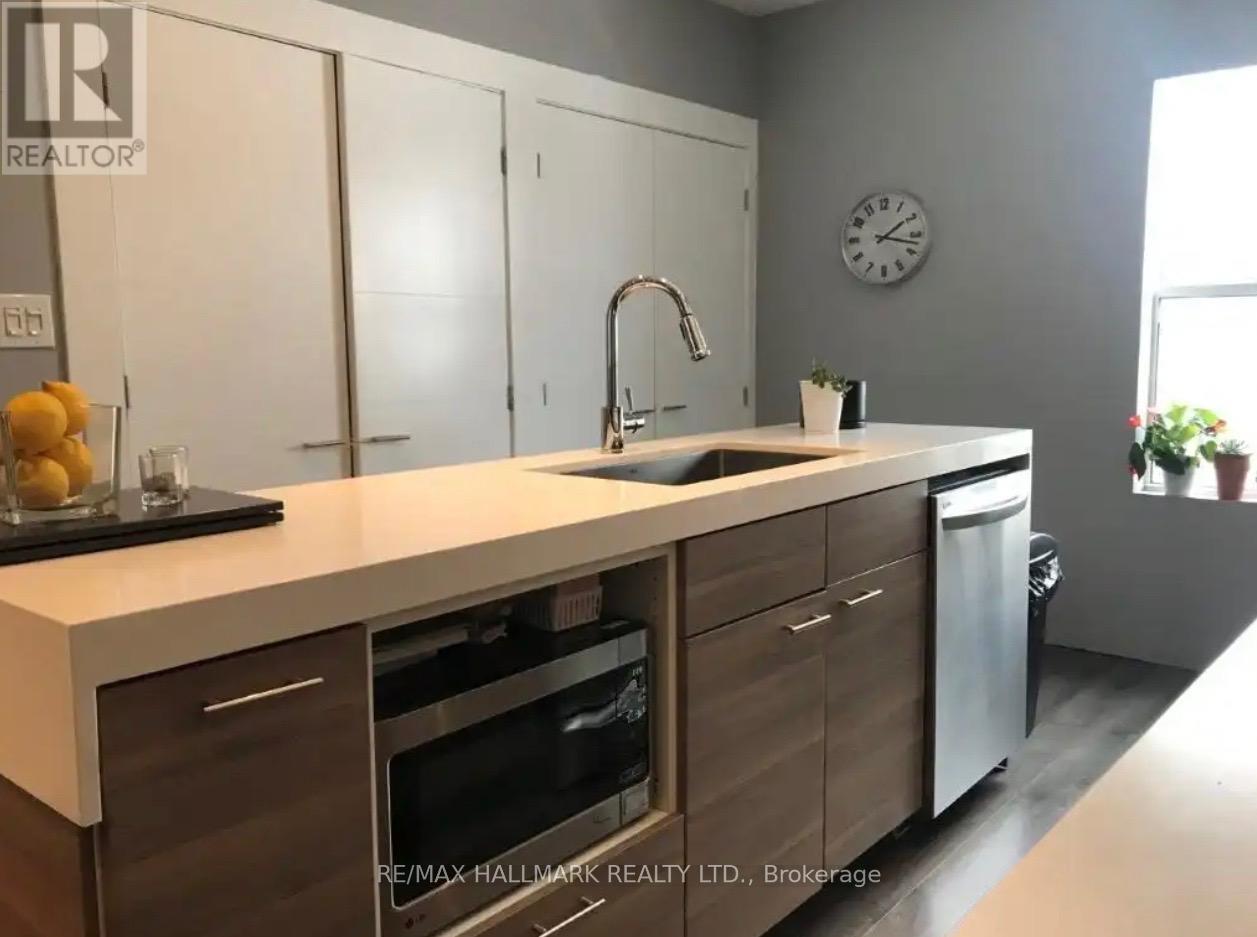 47 Hounslow Heath Road, Toronto, Ontario  M6N 1G7 - Photo 6 - W12733770