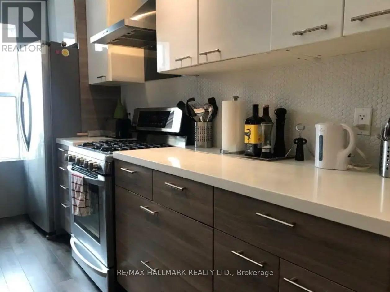 47 Hounslow Heath Road, Toronto, Ontario  M6N 1G7 - Photo 8 - W12733770