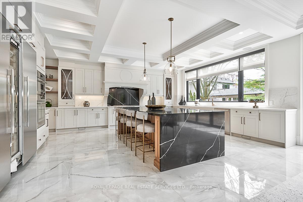 204 Maple Grove Drive, Oakville, Ontario  L6J 4V3 - Photo 10 - W12733778