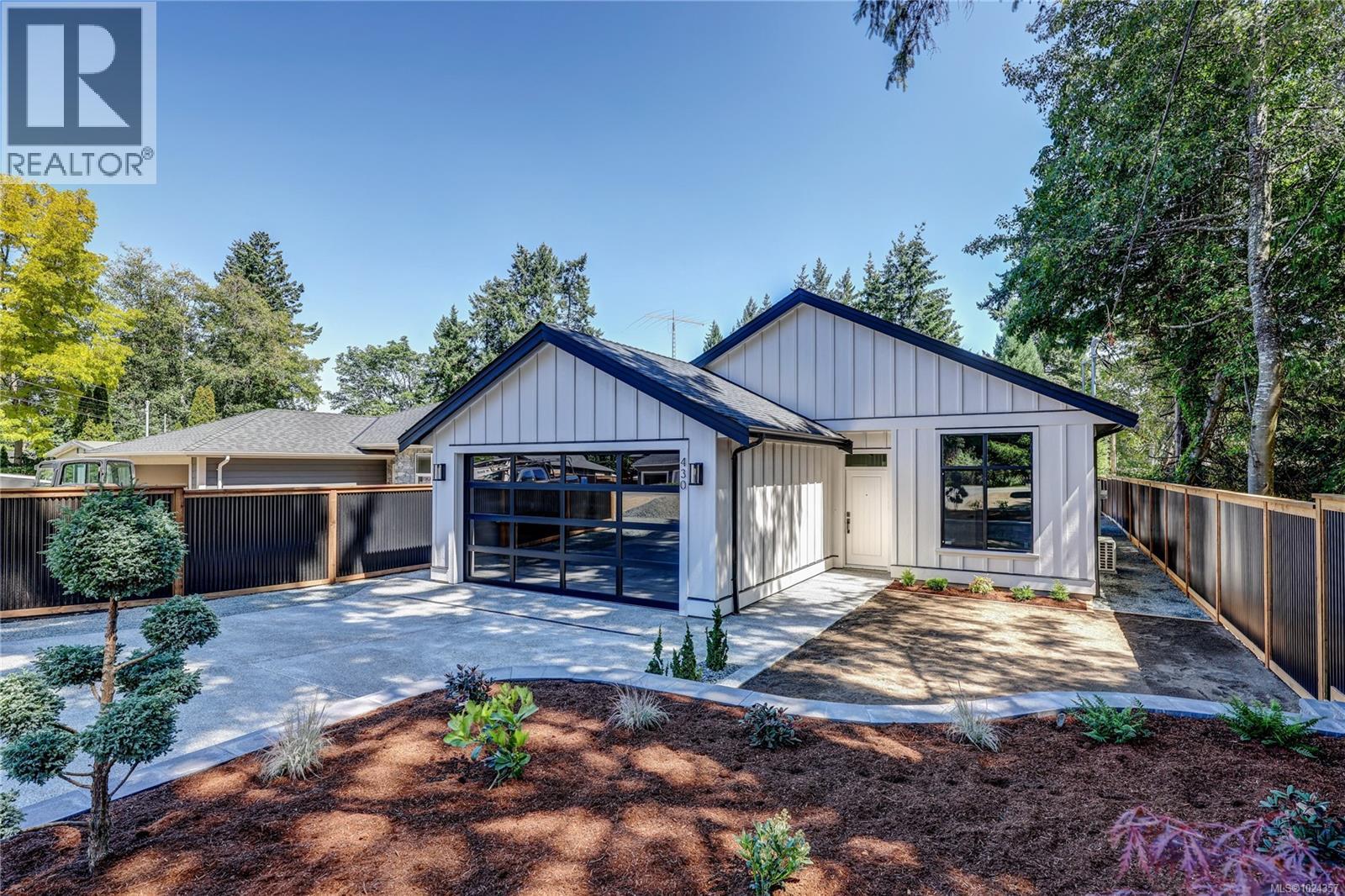 430 Craig St, Parksville, British Columbia