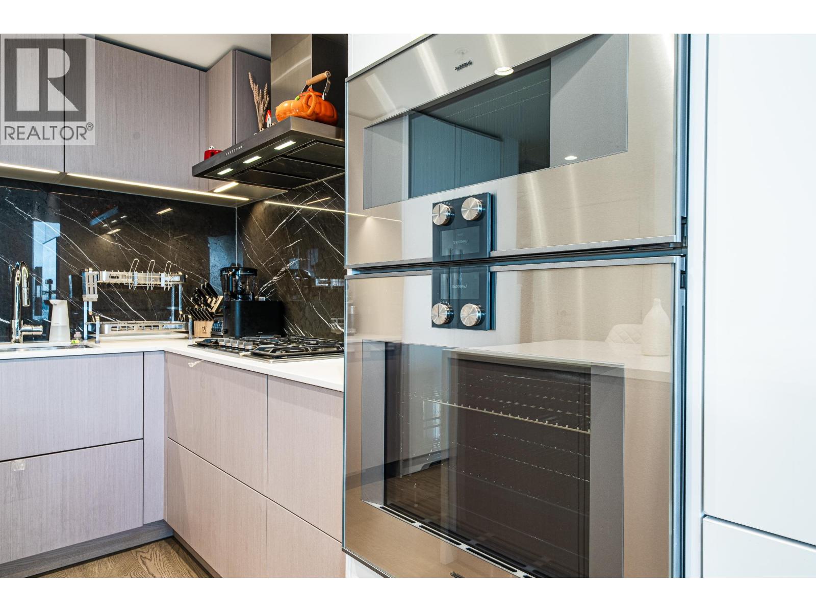 2102 1632 Lions Gate Lane, North Vancouver, British Columbia  V7P 0E2 - Photo 23 - R3068879