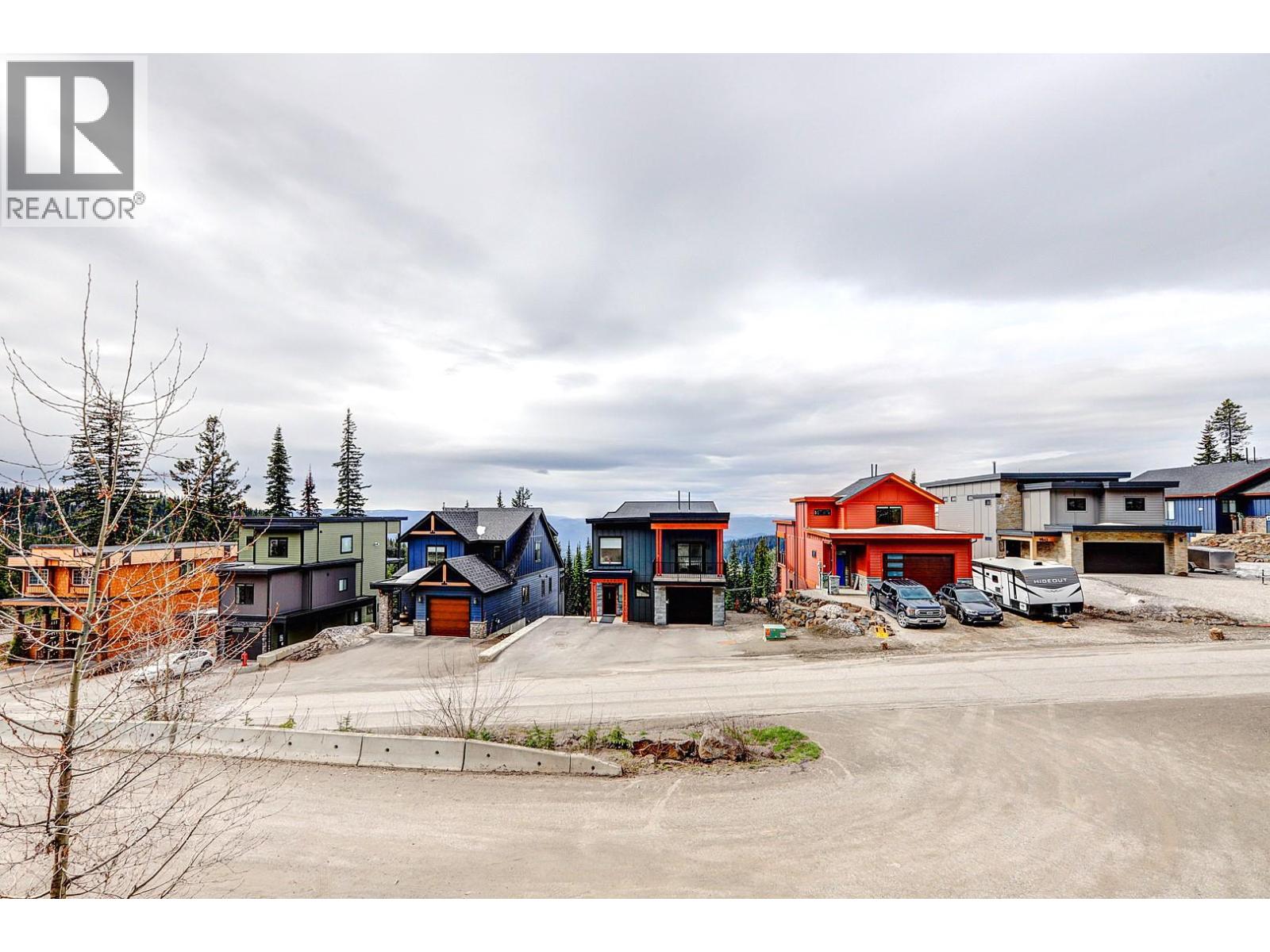 9834 Cathedral Drive, Silver Star, British Columbia  V1B 0S1 - Photo 33 - 10374000