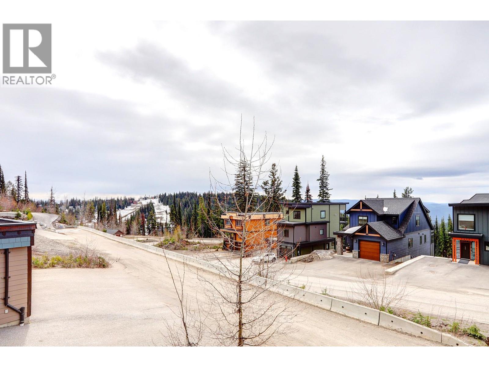 9834 Cathedral Drive, Silver Star, British Columbia  V1B 0S1 - Photo 32 - 10374000