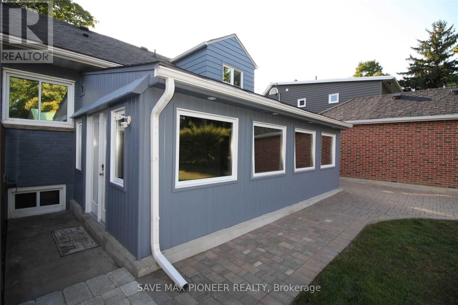 5 Parkview Boulevard, Halton Hills, Ontario  L7G 2Y2 - Photo 17 - W12546864