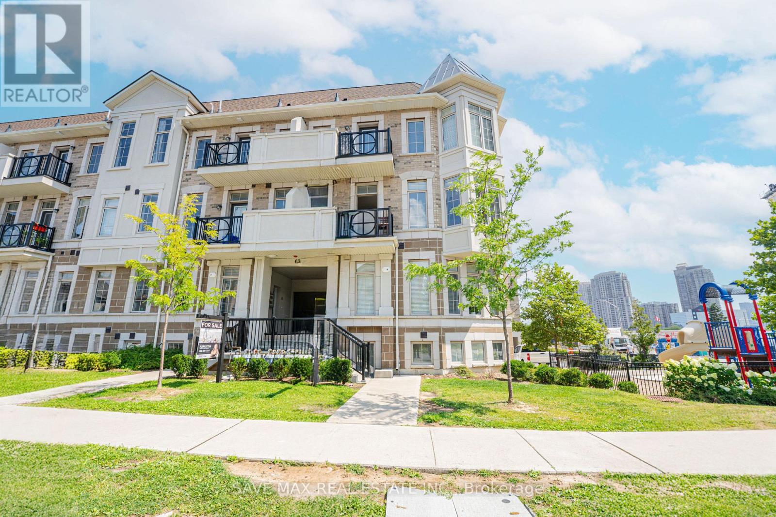 2 - 62 PRESTON MEADOW AVENUE NE, Mississauga, Ontario