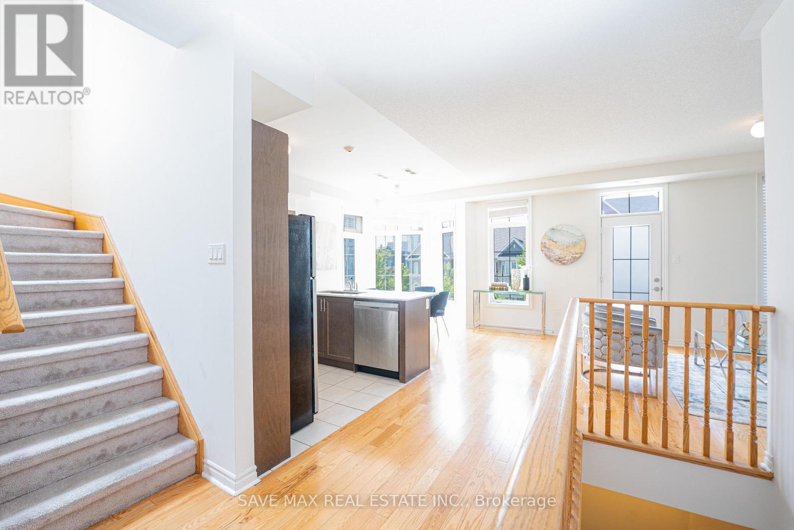 2 - 62 Preston Meadow Avenue Ne, Mississauga, Ontario  L4Z 1B1 - Photo 9 - W12486454