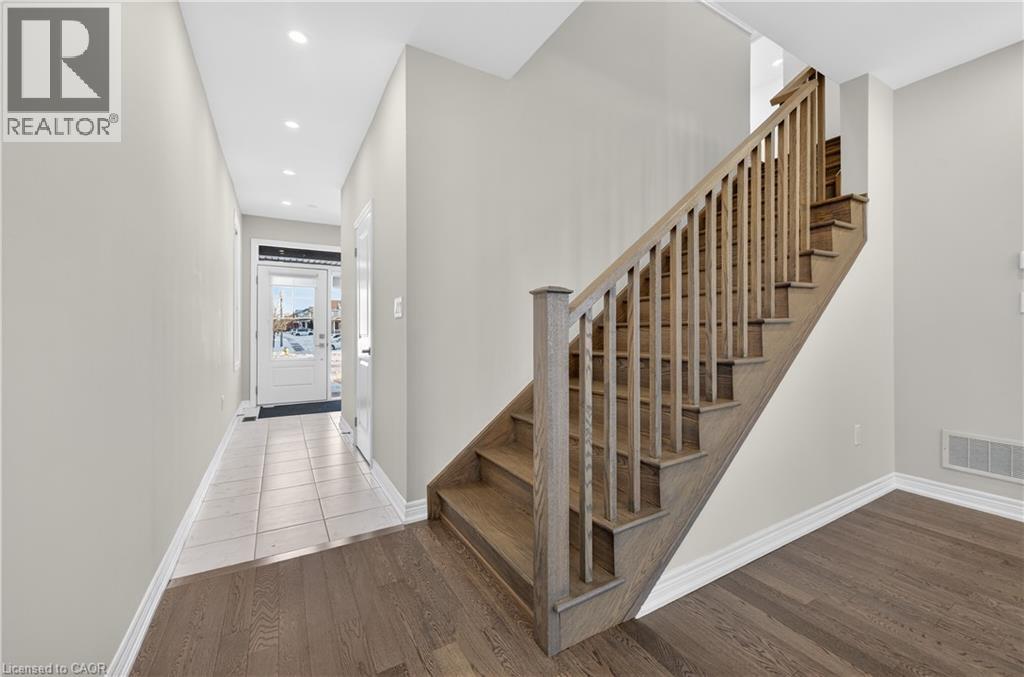 15 Vinifera Drive Unit# Upper, Grimsby, Ontario  L3M 0L2 - Photo 22 - 40801228