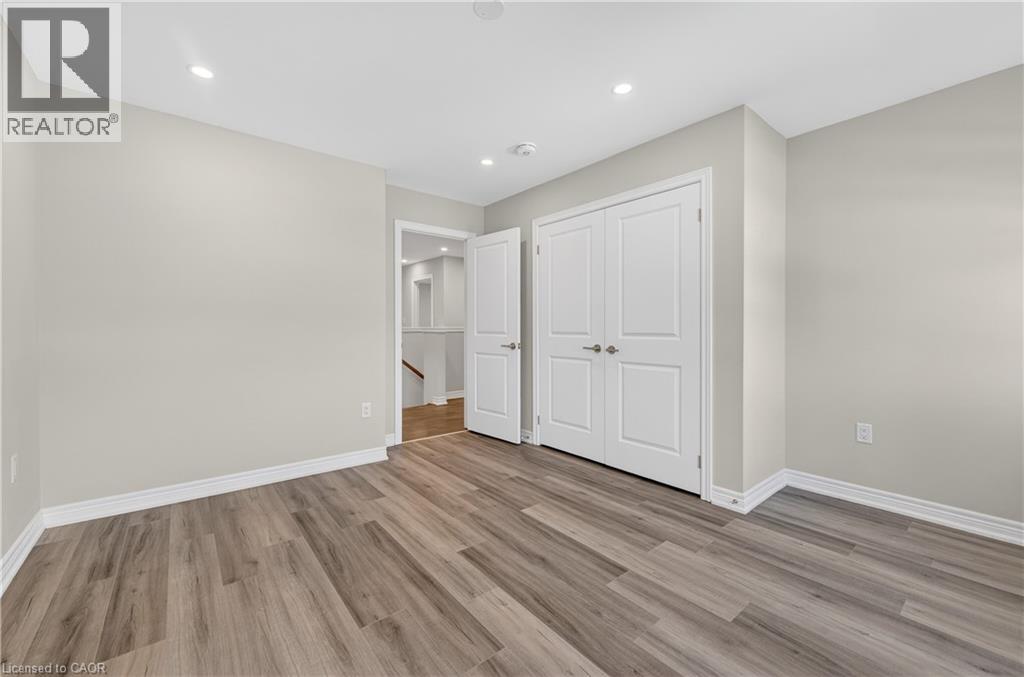 15 Vinifera Drive Unit# Upper, Grimsby, Ontario  L3M 0L2 - Photo 32 - 40801228