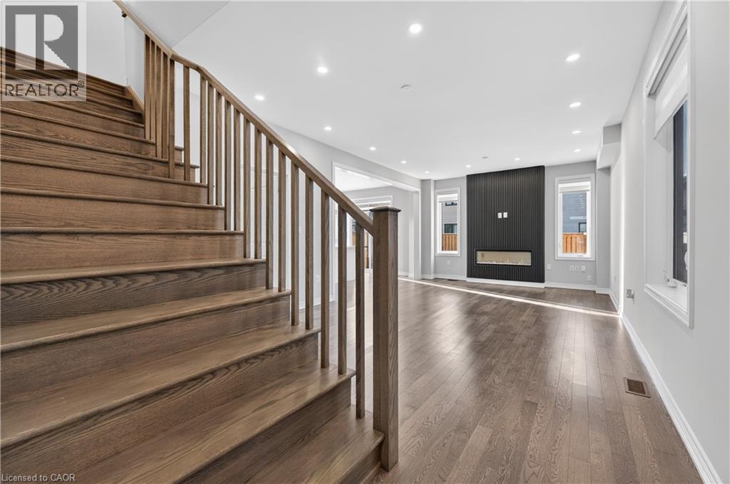 15 Vinifera Drive Unit# Upper, Grimsby, Ontario  L3M 0L2 - Photo 8 - 40801228