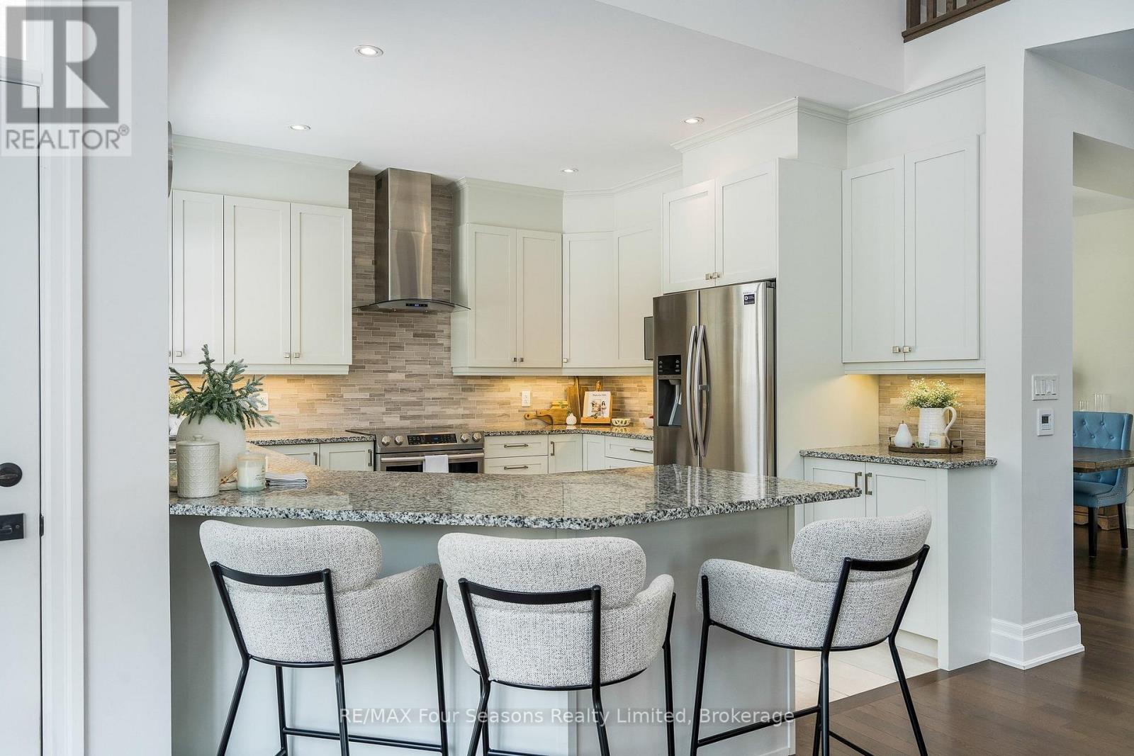 128 Timber Lane, Blue Mountains, Ontario  N0H 2P0 - Photo 9 - X12733962