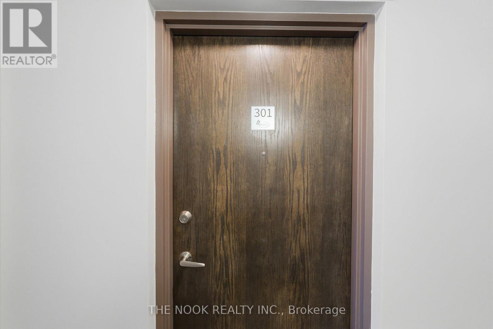 301 - 910 Wentworth Street, Peterborough, Ontario  K9J 8R8 - Photo 4 - X12733852