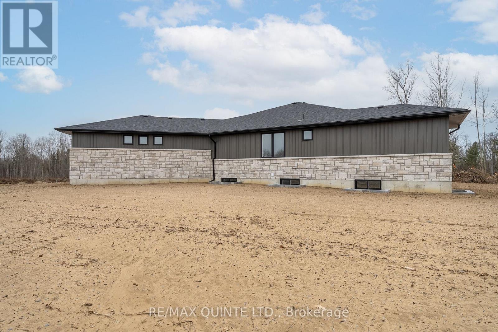 235 Michael's Way, Prince Edward County, Ontario  K0K 1L0 - Photo 3 - X12733868