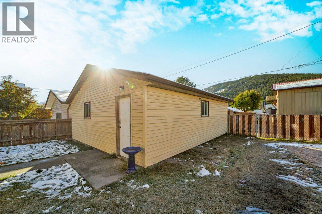 11538 21 Avenue, Blairmore, Alberta  T0K 0E0 - Photo 26 - A2265974