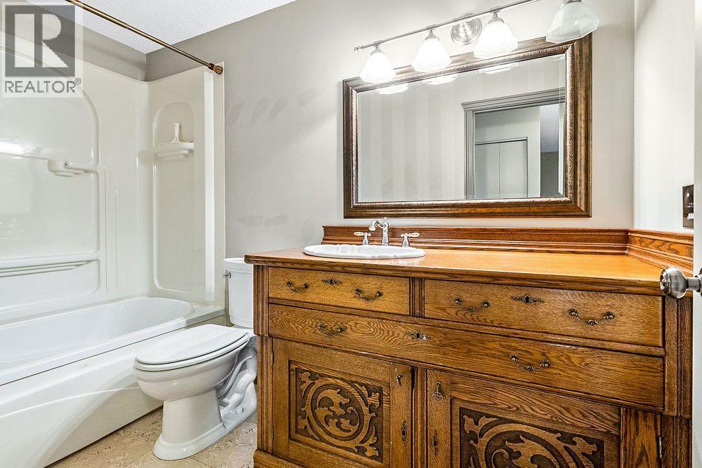 258100 16 Street E, De Winton, Alberta  Y1S 3M1 - Photo 21 - A2272630