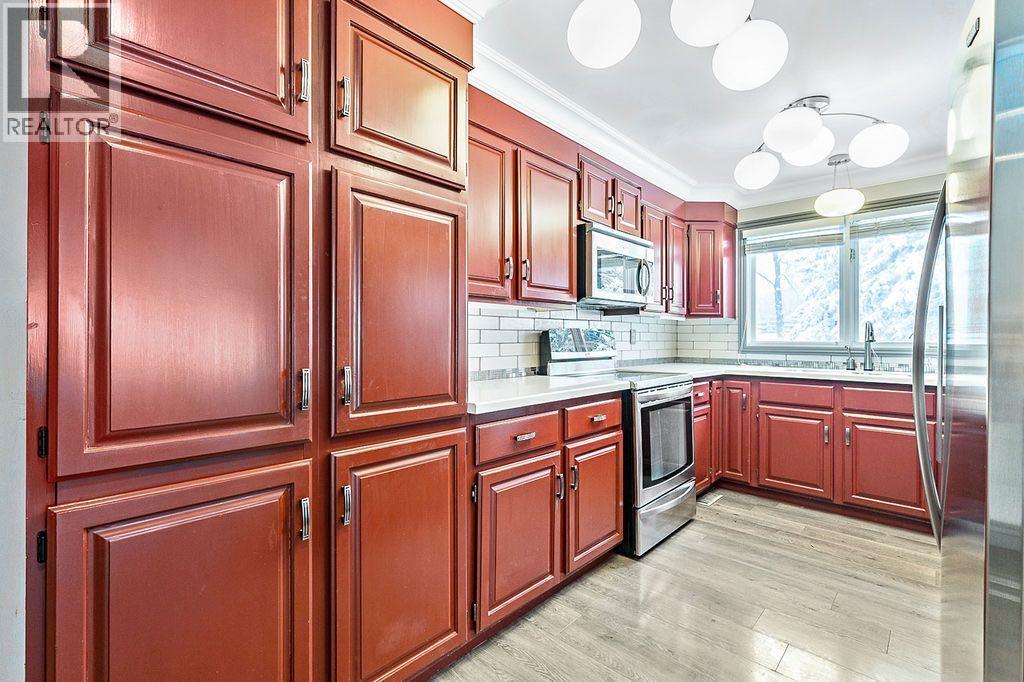 258100 16 Street E, De Winton, Alberta  Y1S 3M1 - Photo 12 - A2272630