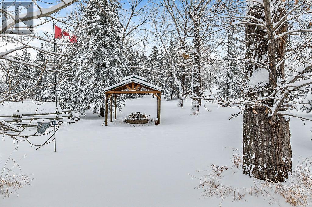 258100 16 Street E, De Winton, Alberta  Y1S 3M1 - Photo 40 - A2272630