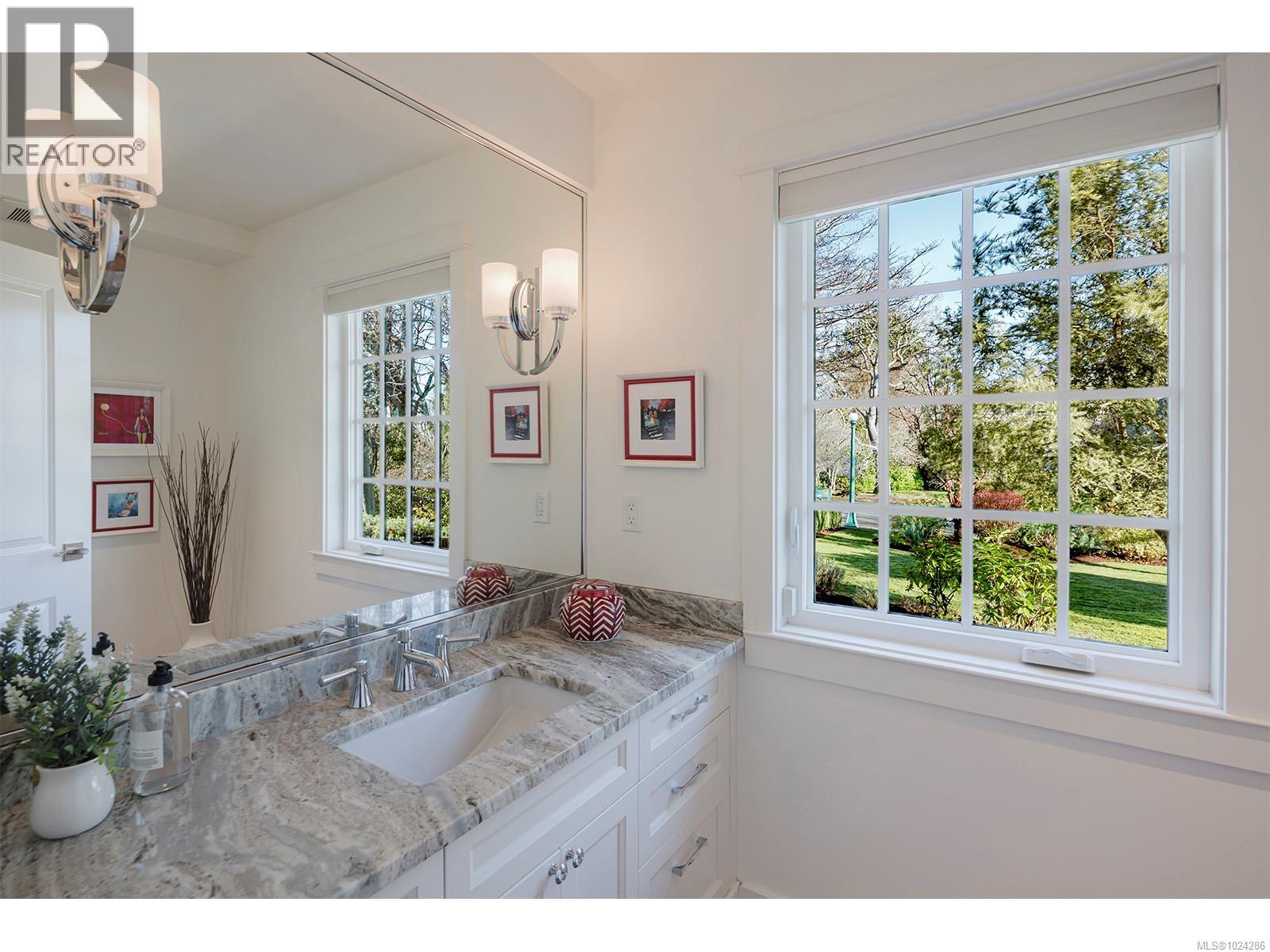 3150 Norfolk Rd, Oak Bay, British Columbia  V8R 6H4 - Photo 36 - 1024286