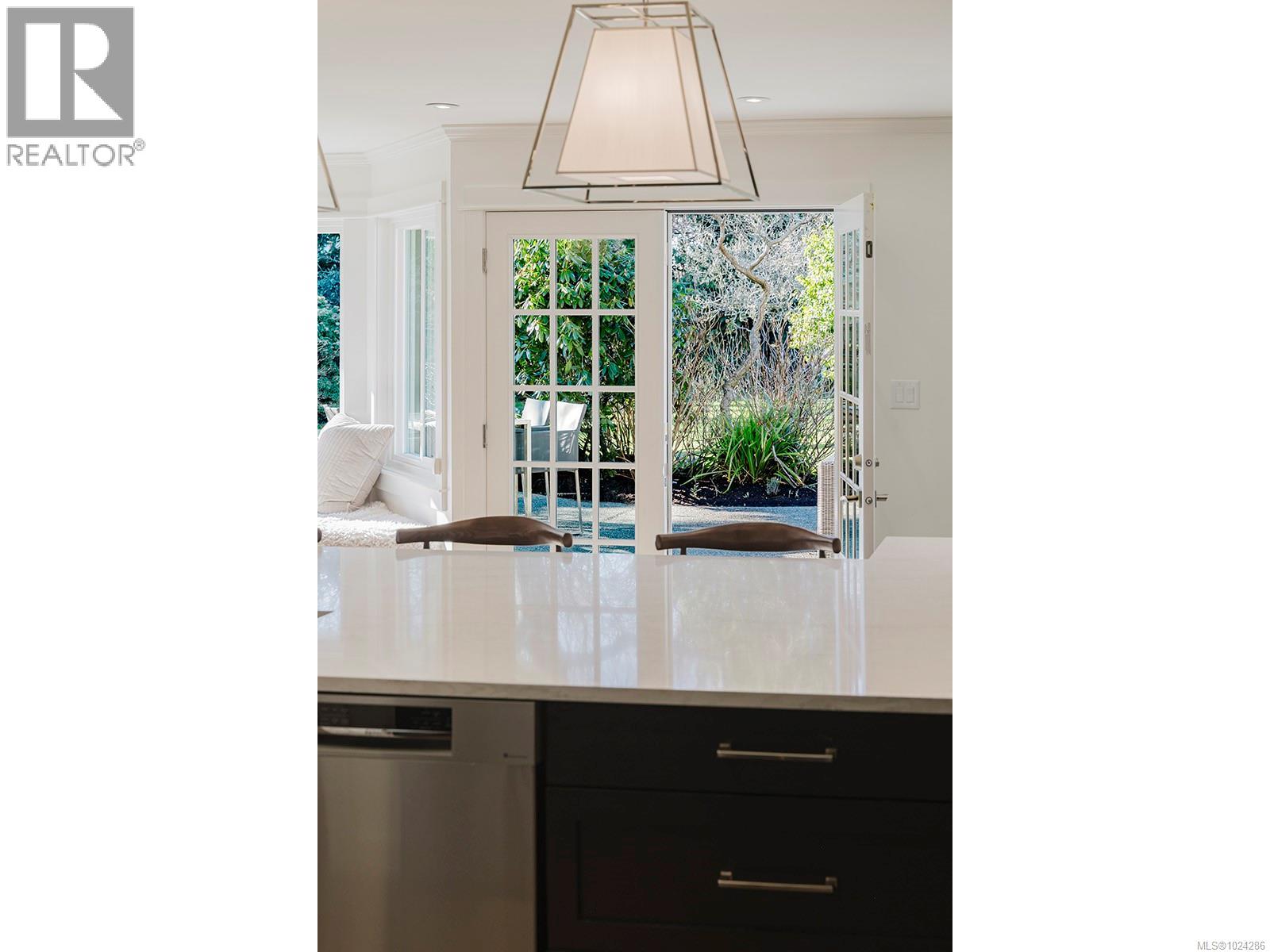 3150 Norfolk Rd, Oak Bay, British Columbia  V8R 6H4 - Photo 32 - 1024286