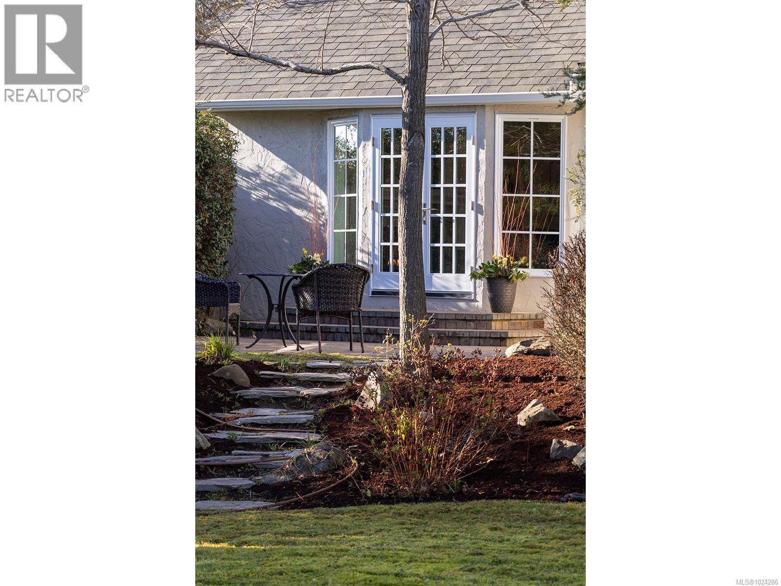 3150 Norfolk Rd, Oak Bay, British Columbia  V8R 6H4 - Photo 64 - 1024286