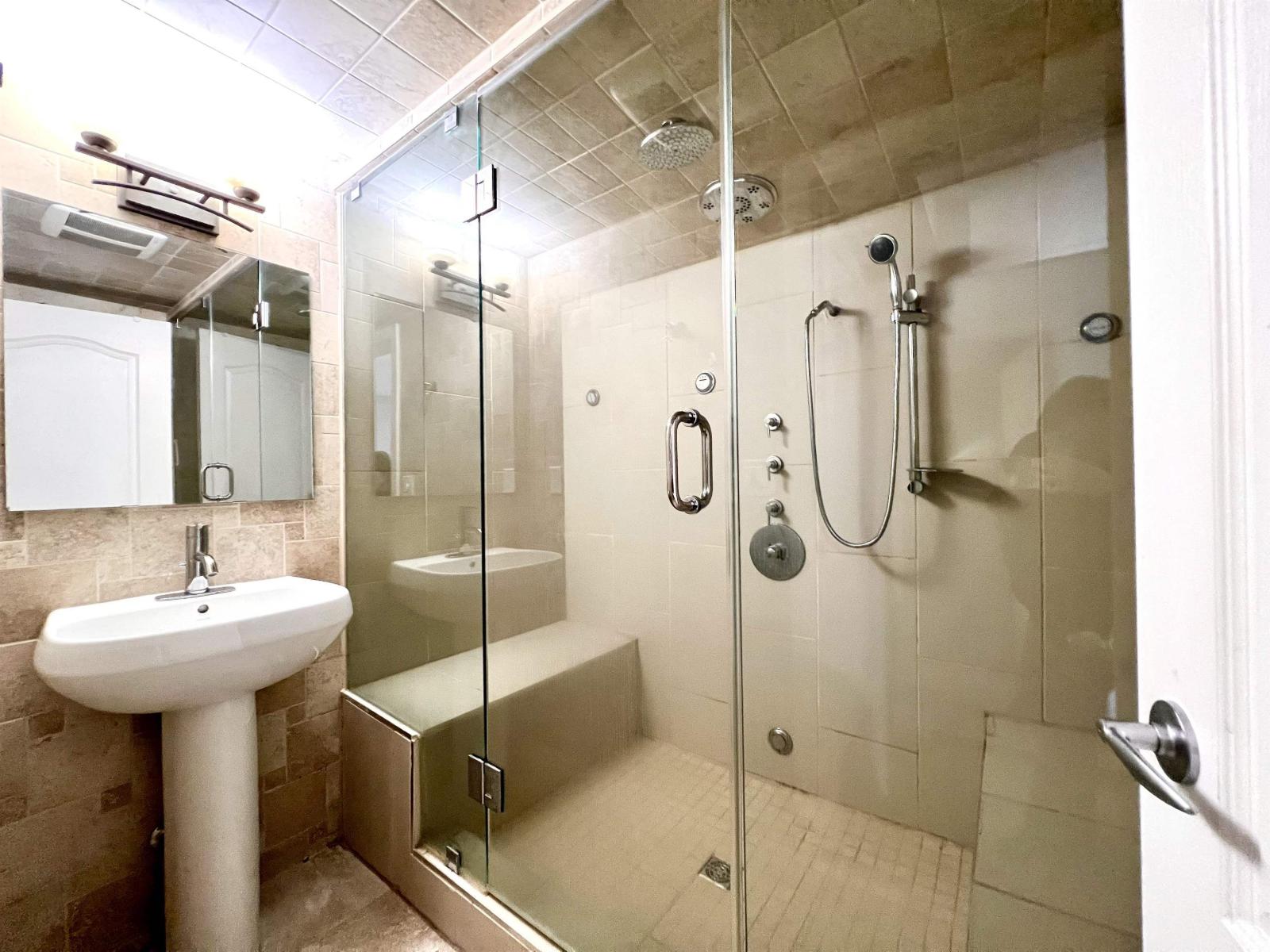 20683 66a Avenue, Langley, British Columbia  V2Y 2Y4 - Photo 28 - R3083859