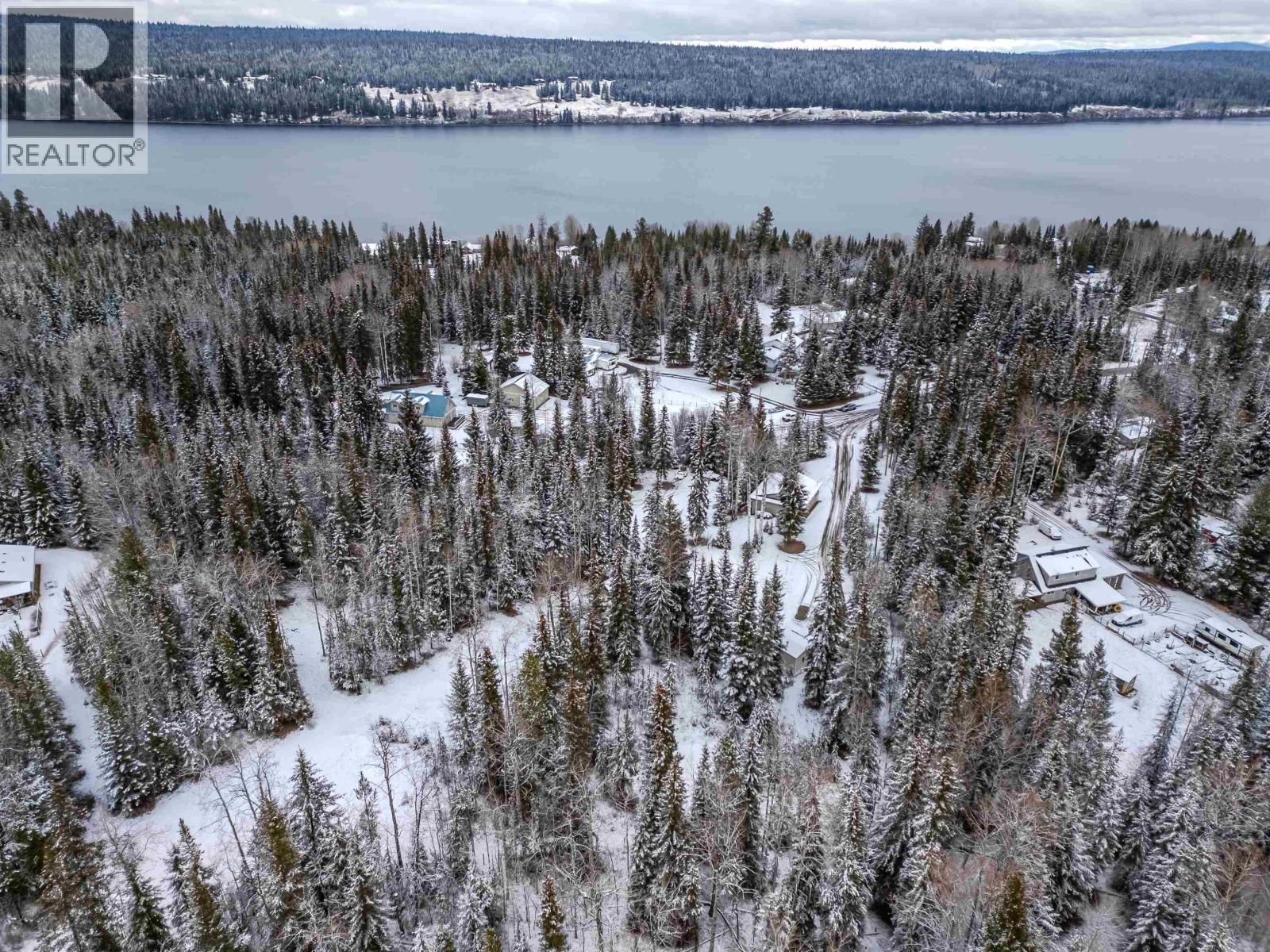 6324 Wolfe Road, 100 Mile House, British Columbia  V0K 2E3 - Photo 2 - R3068969