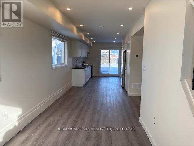 C - 1075 Ontario Road, Welland, Ontario  L3B 5E5 - Photo 3 - X12733912