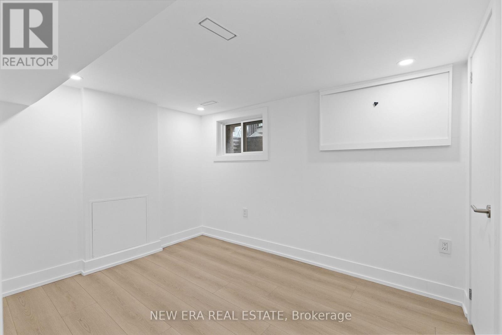 148 Rhodes Avenue, Toronto, Ontario  M4L 3A1 - Photo 27 - E12709106