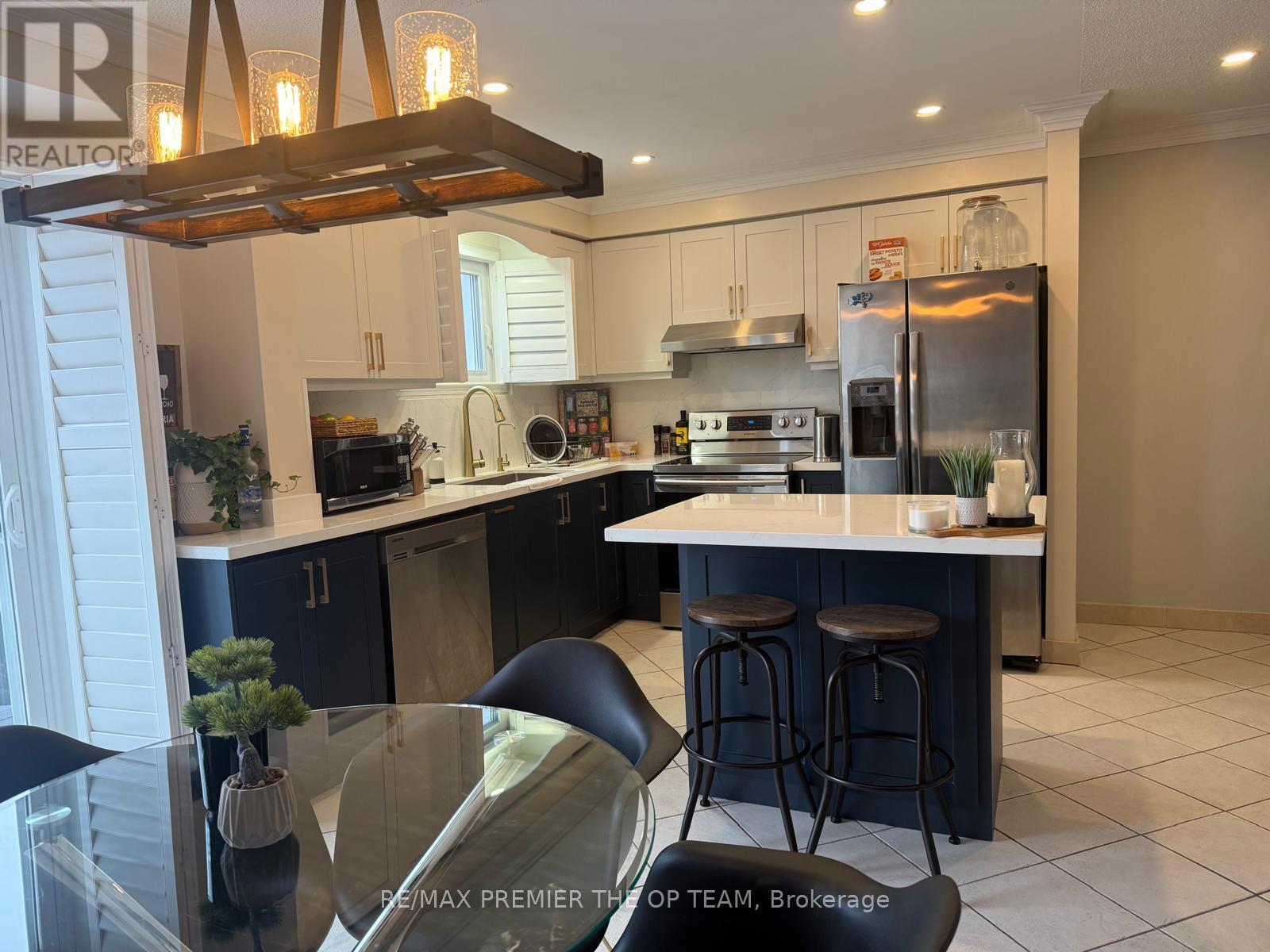 28 Kelso Crescent, Vaughan, Ontario  L6A 2C7 - Photo 9 - N12733248