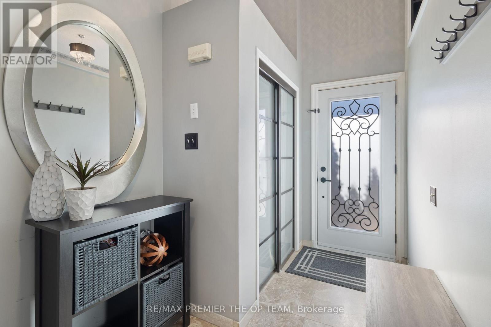 28 Kelso Crescent, Vaughan, Ontario  L6A 2C7 - Photo 4 - N12733248