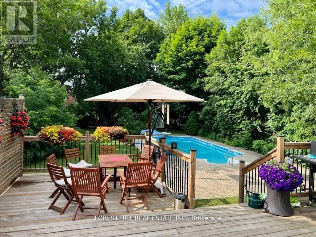 157 NORTHWOOD DRIVE, Toronto, Ontario