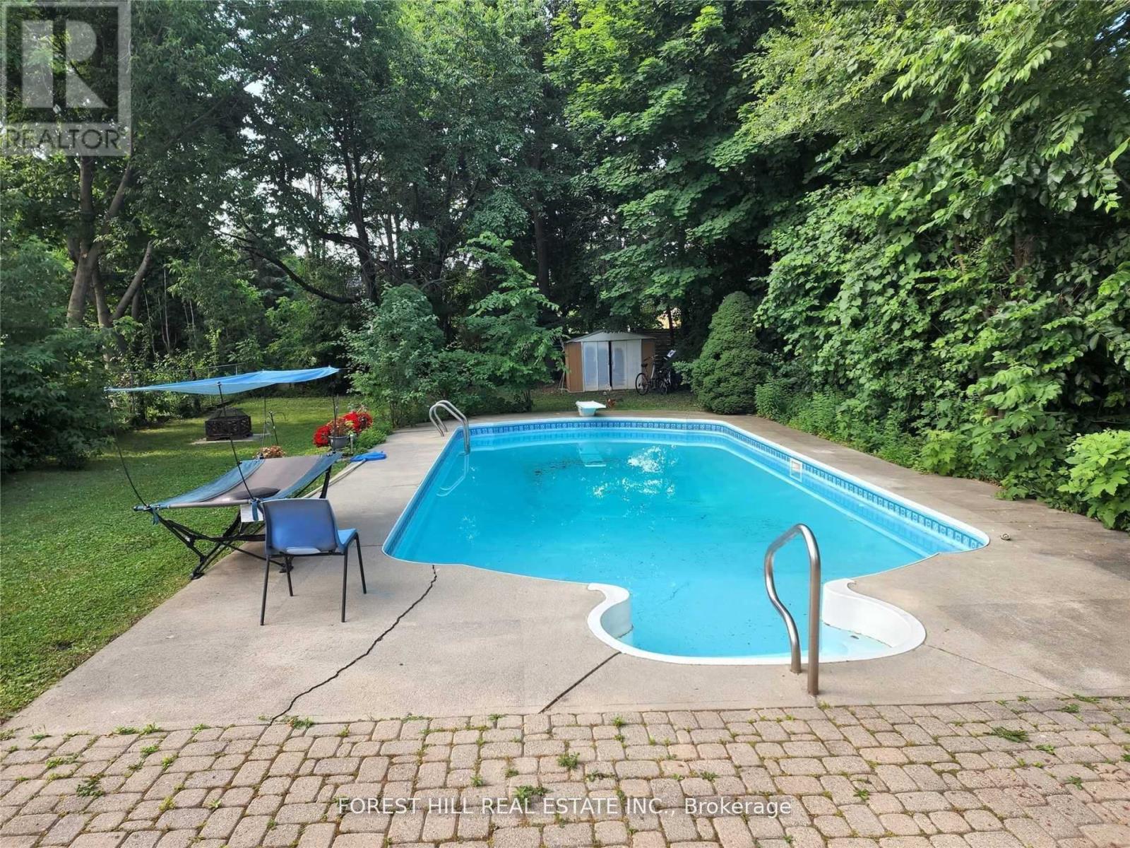 157 Northwood Drive, Toronto, Ontario  M2M 2K2 - Photo 11 - C12733872