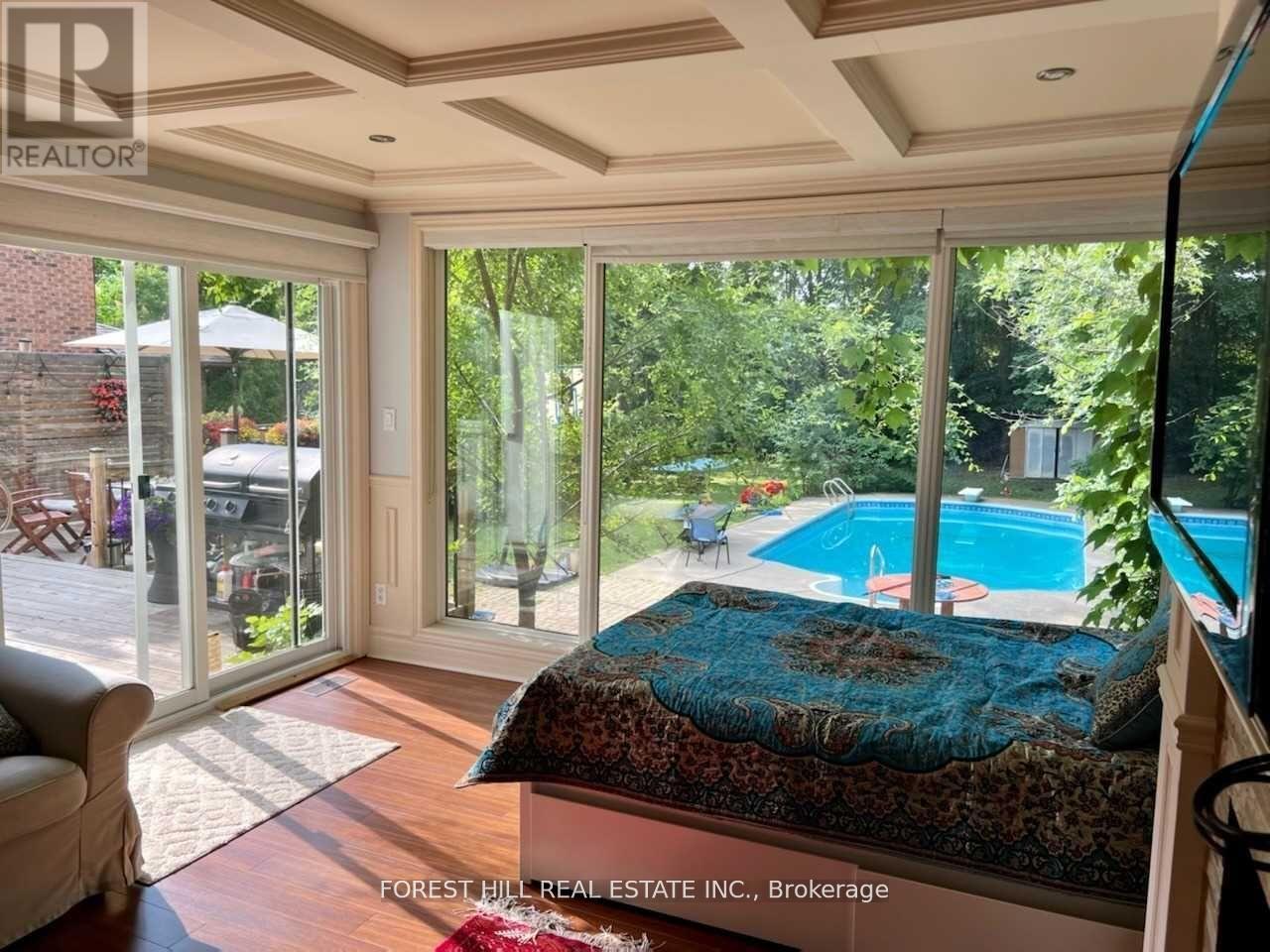 157 Northwood Drive, Toronto, Ontario  M2M 2K2 - Photo 7 - C12733872