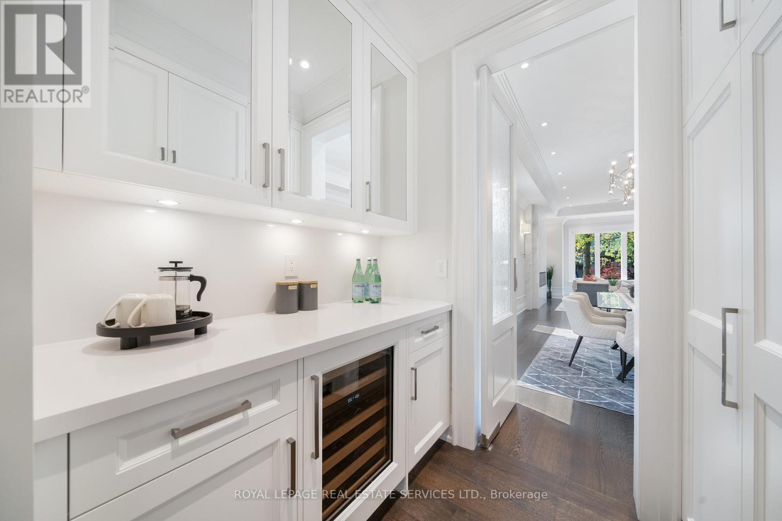 83 Kimbark Boulevard, Toronto, Ontario  M5N 2X9 - Photo 10 - C12733910