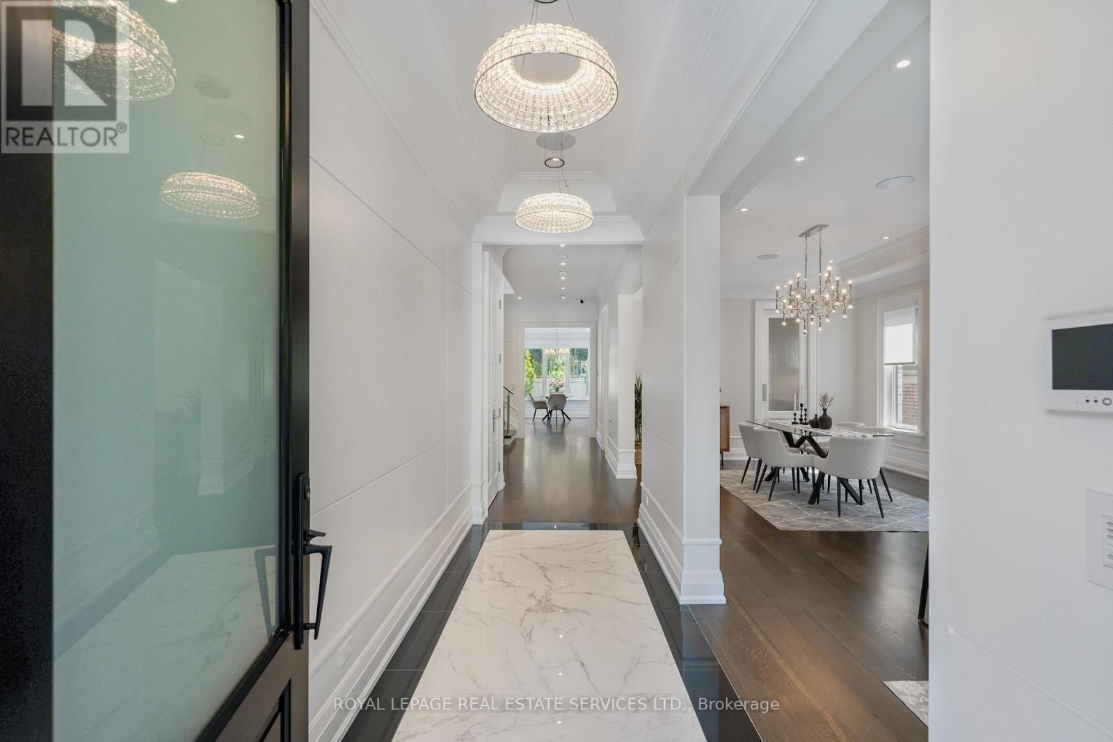 83 Kimbark Boulevard, Toronto, Ontario  M5N 2X9 - Photo 2 - C12733910