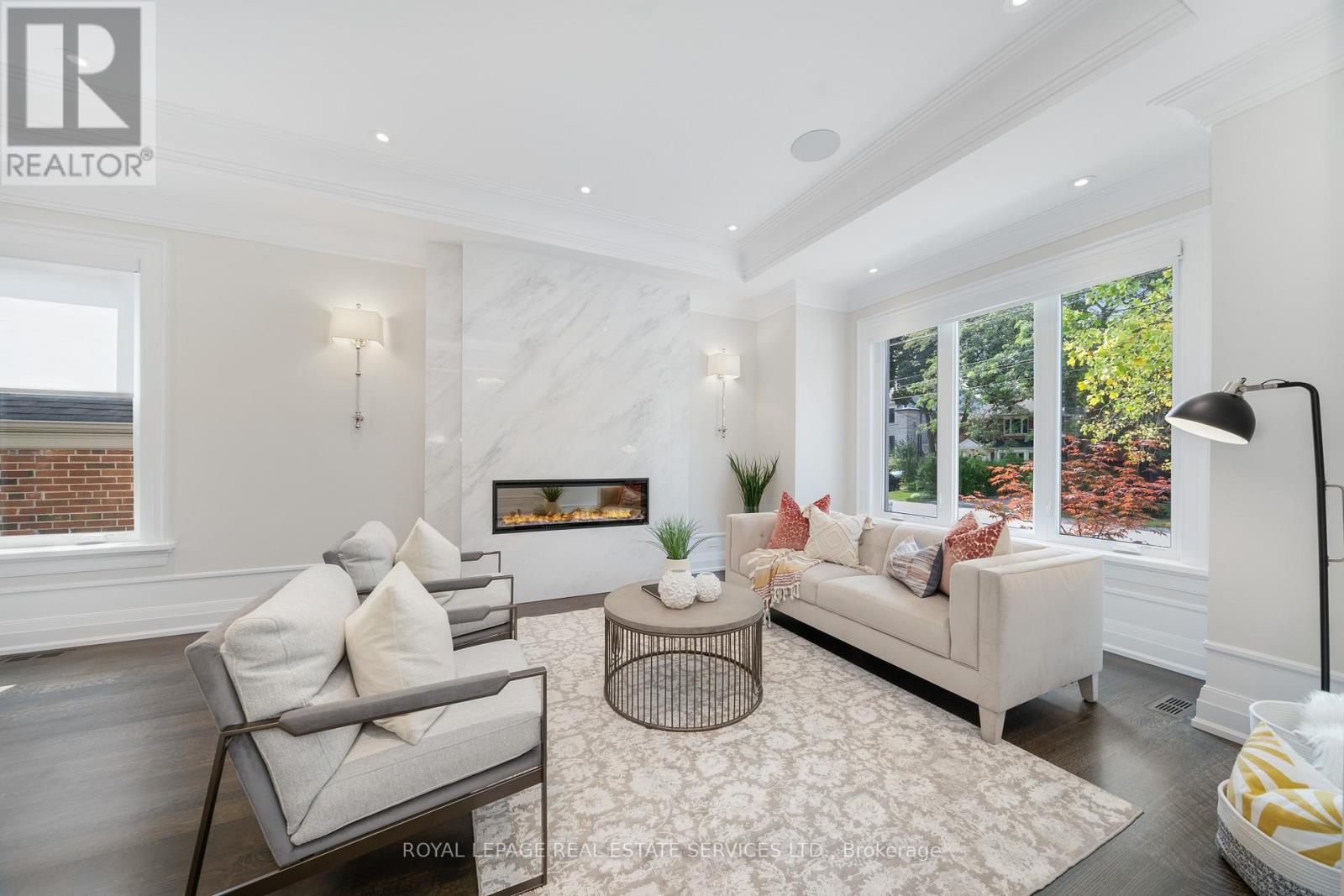 83 Kimbark Boulevard, Toronto, Ontario  M5N 2X9 - Photo 3 - C12733910