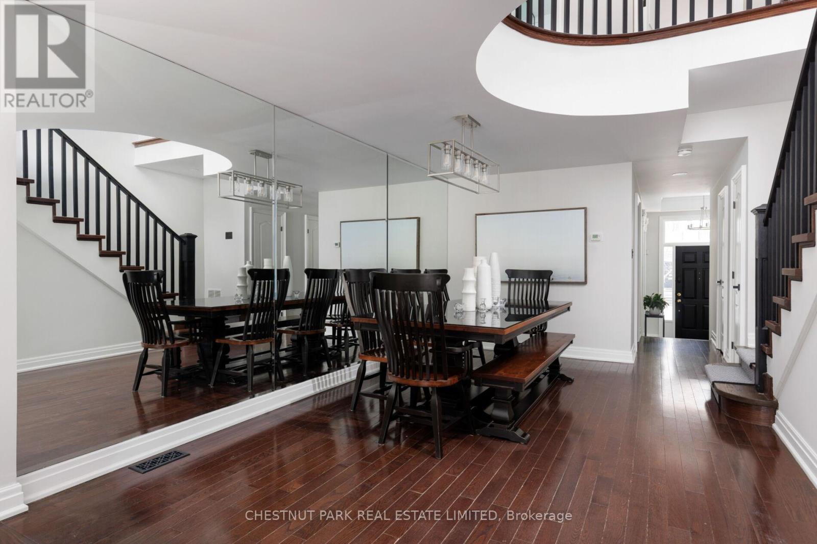 211 Walmer Road, Toronto, Ontario  M5R 3P7 - Photo 12 - C12733958