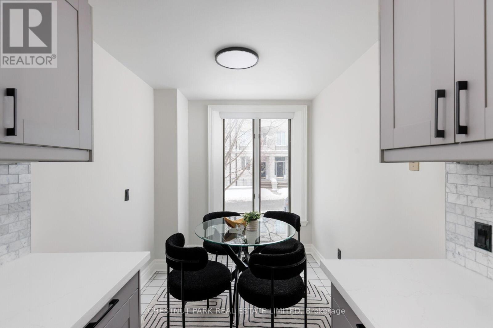 211 Walmer Road, Toronto, Ontario  M5R 3P7 - Photo 17 - C12733958