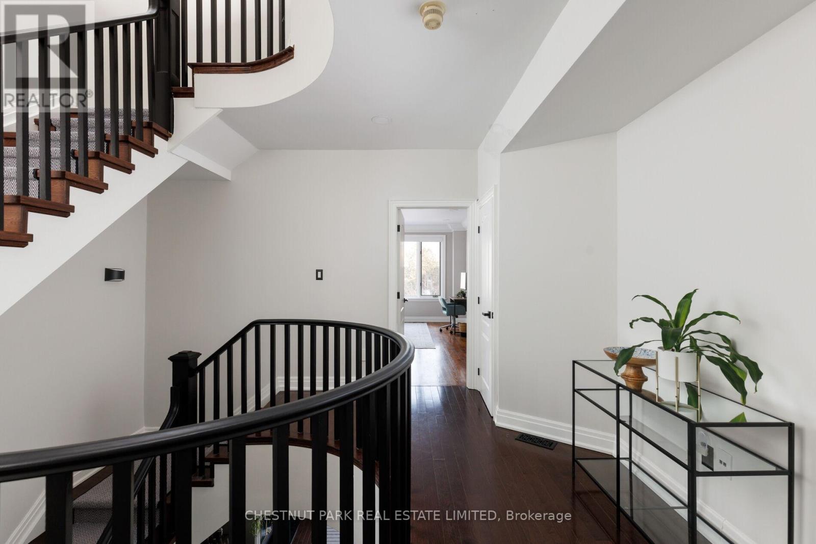 211 Walmer Road, Toronto, Ontario  M5R 3P7 - Photo 20 - C12733958