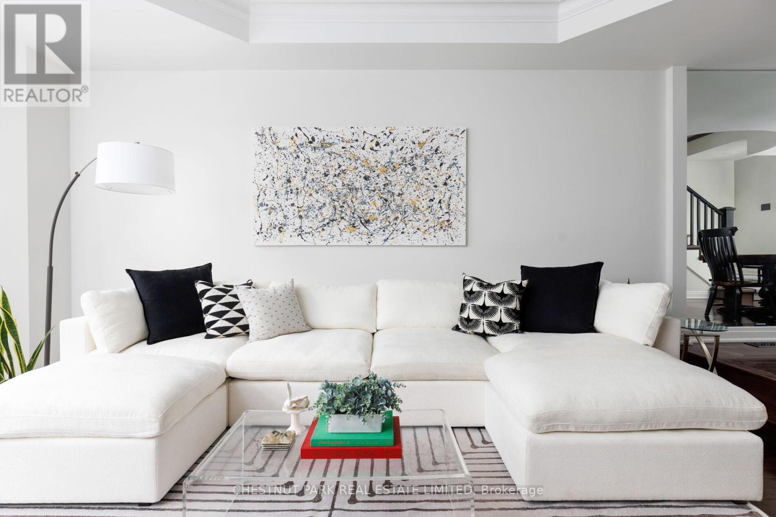 211 Walmer Road, Toronto, Ontario  M5R 3P7 - Photo 9 - C12733958