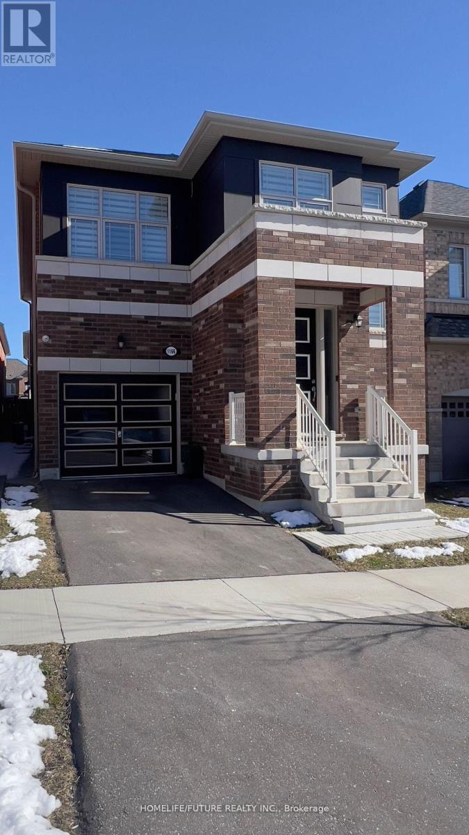 1166 Sepia Square, Pickering, Ontario  L1X 0H1 - Photo 2 - E12733842