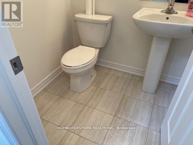 1166 Sepia Square, Pickering, Ontario  L1X 0H1 - Photo 8 - E12733842