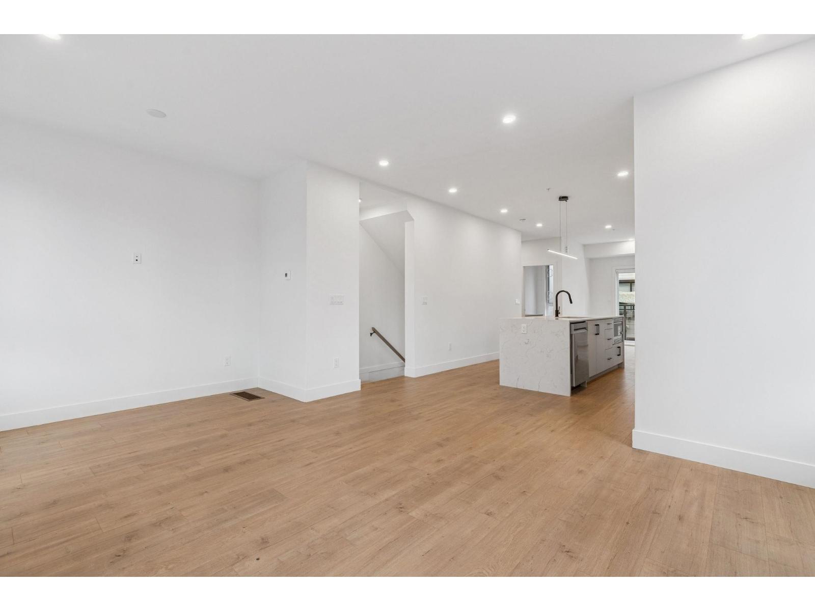 7 19667 55a Avenue, Langley, British Columbia  V3A 0R8 - Photo 7 - R3083879