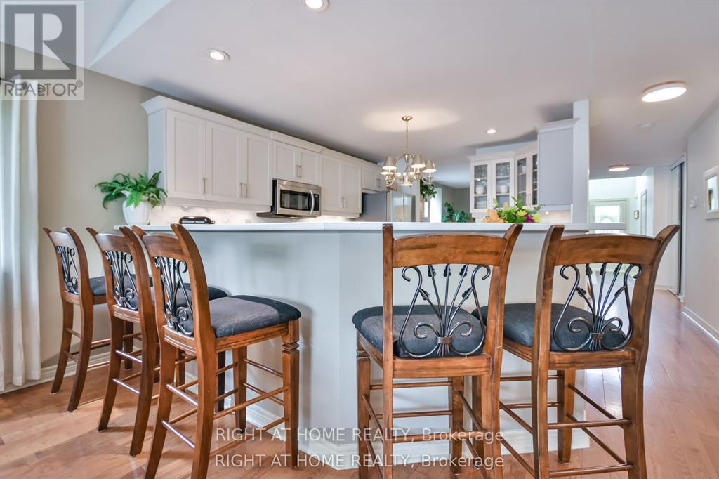 13 Couples Court, Barrie, Ontario  L4M 6V5 - Photo 10 - S12733936