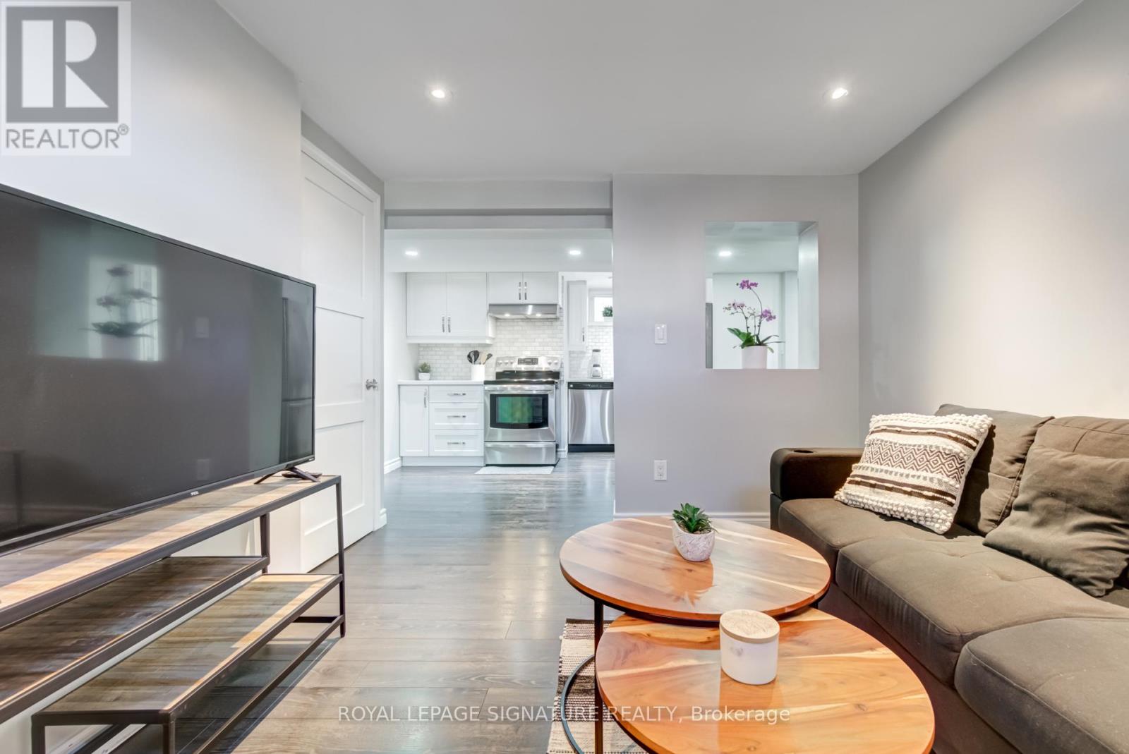 Bsmt - 71 Daleside Crescent, Toronto, Ontario  M4A 2K7 - Photo 11 - C12733220