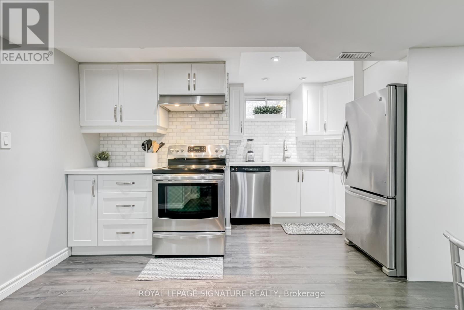 Bsmt - 71 Daleside Crescent, Toronto, Ontario  M4A 2K7 - Photo 16 - C12733220