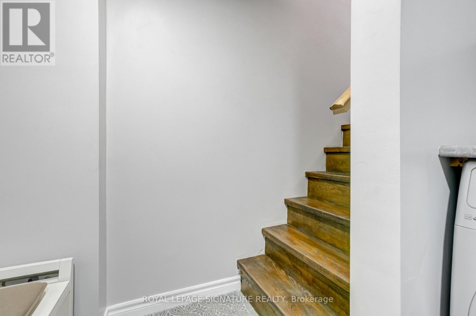 Bsmt - 71 Daleside Crescent, Toronto, Ontario  M4A 2K7 - Photo 6 - C12733220