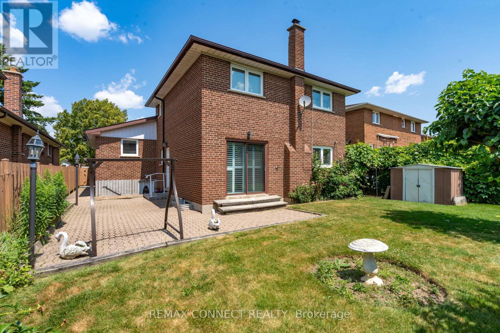 17 Altair Avenue, Toronto, Ontario  M1W 2R1 - Photo 32 - E12560288